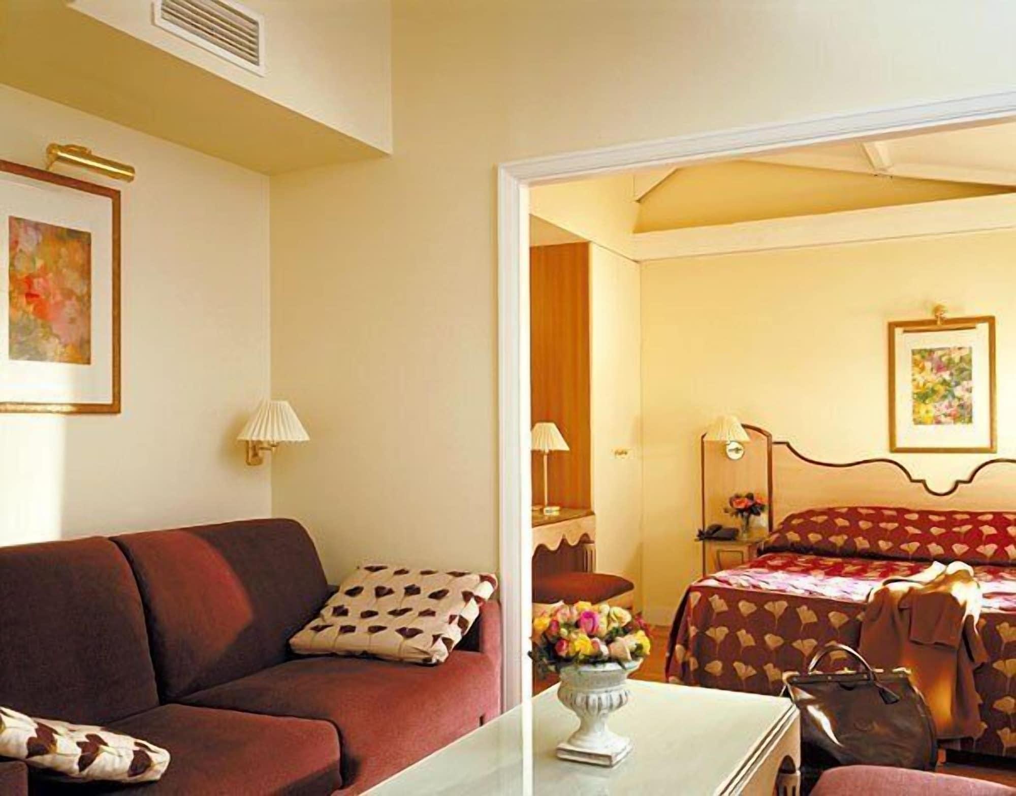Unic Renoir Saint-germain Hotel París